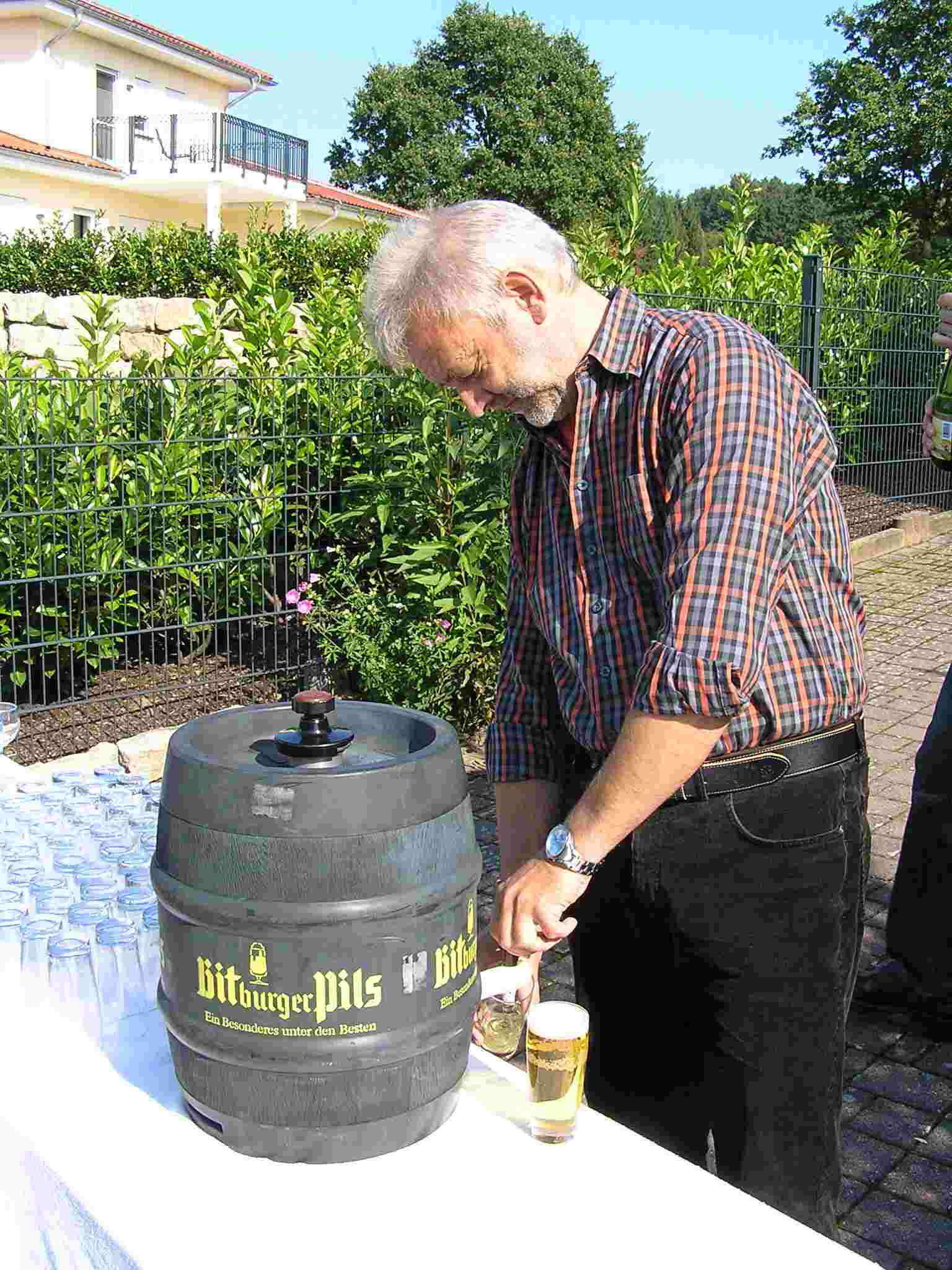 http://www.steinefrenz.de/media/Gemeinde/Micke-Kirmes/Kirmesumzug/P9280002.JPG