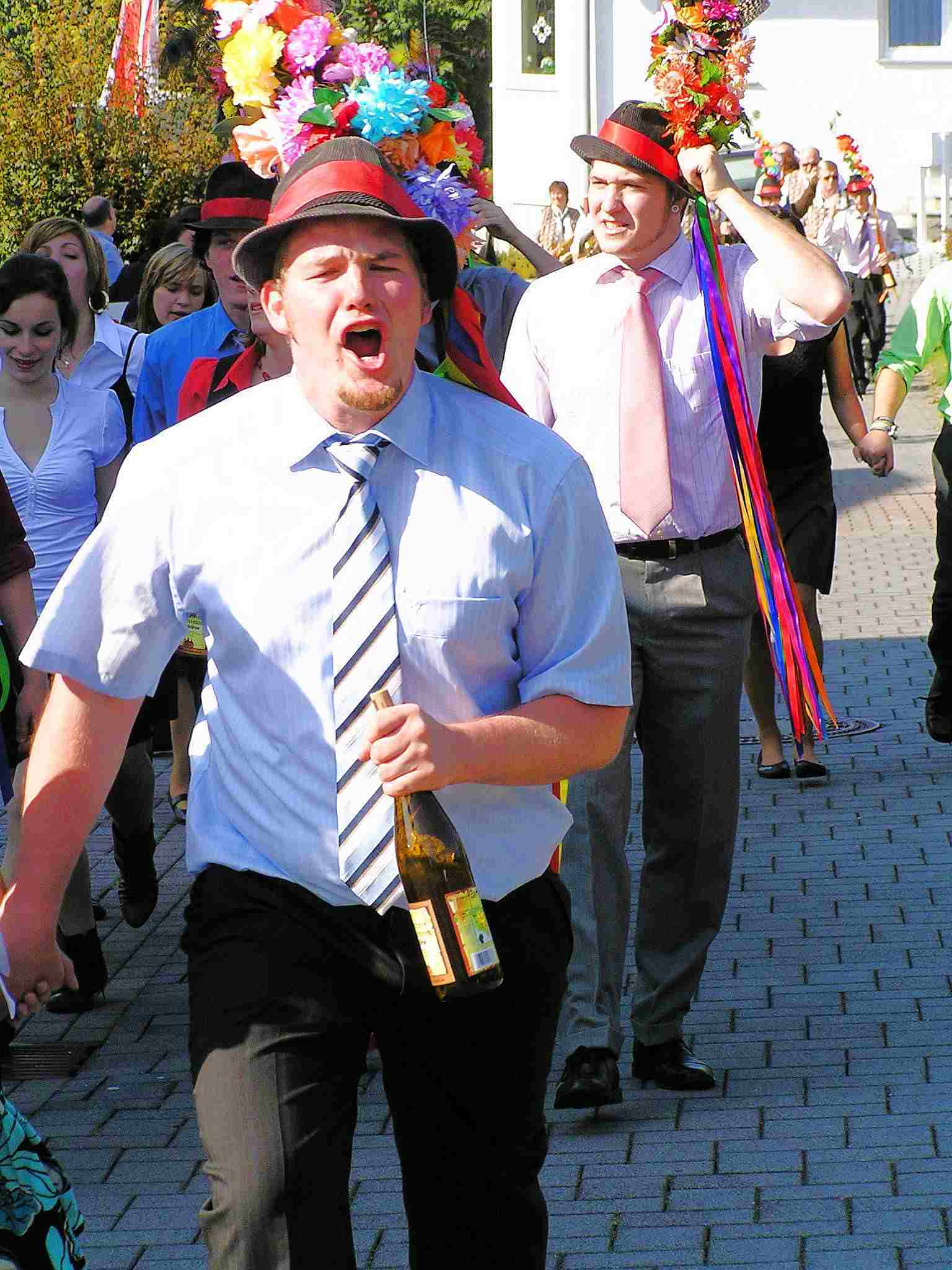 http://www.steinefrenz.de/media/Gemeinde/Micke-Kirmes/Kirmesumzug/P9280008.JPG